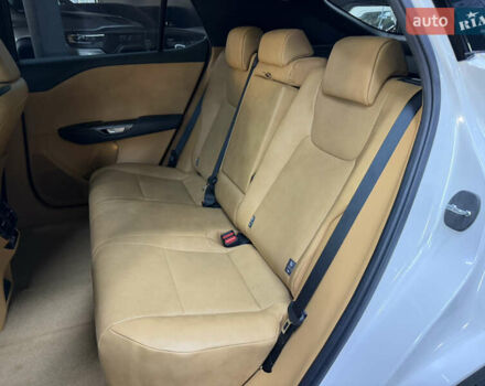 Білий Лексус RZ, об'ємом двигуна 0 л та пробігом 9 тис. км за 41900 $, фото 21 на Automoto.ua