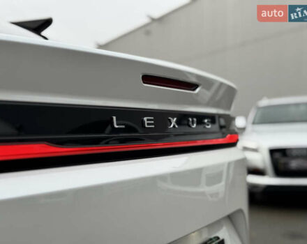 Белый Лексус RZ, объемом двигателя 0 л и пробегом 7 тыс. км за 37800 $, фото 26 на Automoto.ua
