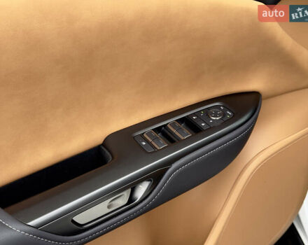 Белый Лексус RZ, объемом двигателя 0 л и пробегом 7 тыс. км за 37800 $, фото 37 на Automoto.ua