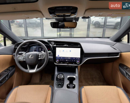 Белый Лексус RZ, объемом двигателя 0 л и пробегом 7 тыс. км за 37800 $, фото 61 на Automoto.ua