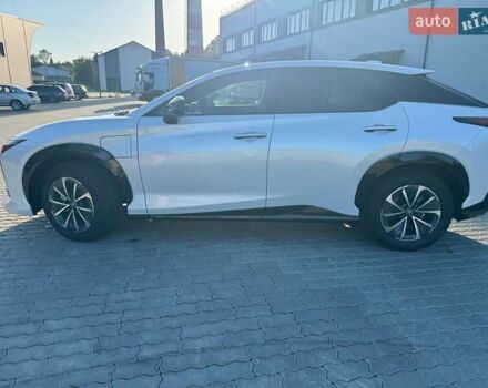 Лексус RZ 2024 у Трускавце на Automoto.ua Білий Лексус RZ, об'ємом двигуна 0 л та пробігом 1 тис. км за 38500 $, фото 1 на Automoto.ua