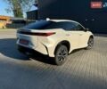 Белый Лексус RZ, объемом двигателя 0 л и пробегом 1 тыс. км за 42499 $, фото 3 на Automoto.ua