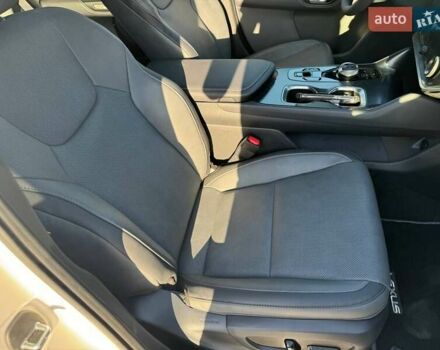 Лексус RZ 2024 у Трускавце на Automoto.ua Білий Лексус RZ, об'ємом двигуна 0 л та пробігом 1 тис. км за 38500 $, фото 25 на Automoto.ua