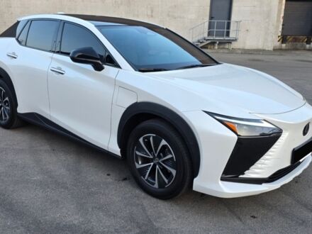 Білий Лексус RZ, об'ємом двигуна 0 л та пробігом 36 тис. км за 39999 $, фото 1 на Automoto.ua