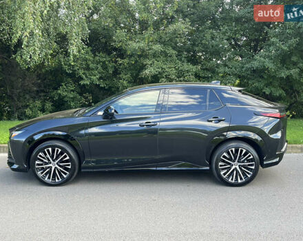 Черный Лексус RZ, объемом двигателя 0 л и пробегом 11 тыс. км за 42500 $, фото 3 на Automoto.ua