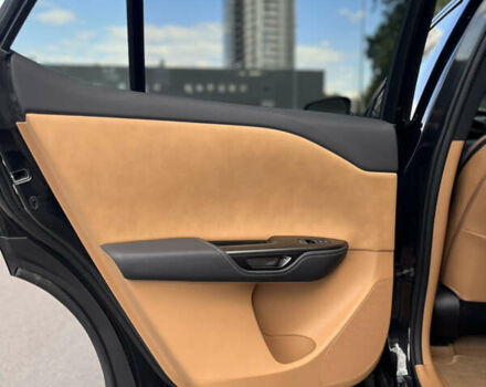 Черный Лексус RZ, объемом двигателя 0 л и пробегом 11 тыс. км за 42500 $, фото 11 на Automoto.ua