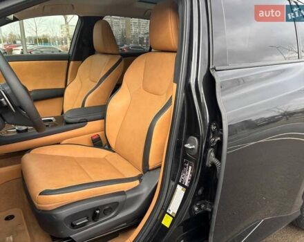 Чорний Лексус RZ, об'ємом двигуна 0 л та пробігом 10 тис. км за 44990 $, фото 10 на Automoto.ua