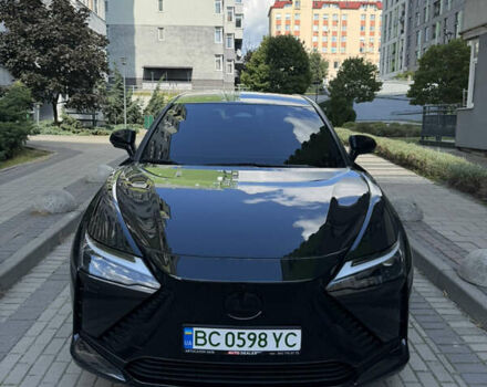 Лексус RZ 2023 у Львові на Automoto.ua Чорний Лексус RZ, об'ємом двигуна 0 л та пробігом 10 тис. км за 45000 $, фото 2 на Automoto.ua