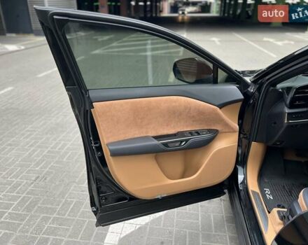 Чорний Лексус RZ, об'ємом двигуна 0 л та пробігом 7 тис. км за 52900 $, фото 22 на Automoto.ua