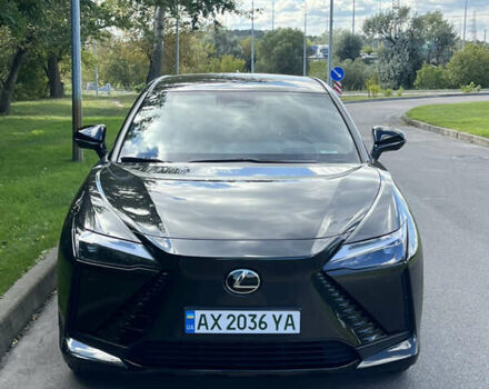 Черный Лексус RZ, объемом двигателя 0 л и пробегом 11 тыс. км за 42500 $, фото 2 на Automoto.ua
