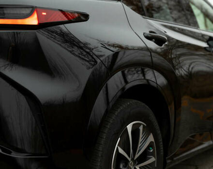 Чорний Лексус RZ, об'ємом двигуна 0 л та пробігом 25 тис. км за 35800 $, фото 13 на Automoto.ua