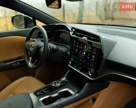 Чорний Лексус RZ, об'ємом двигуна 0 л та пробігом 25 тис. км за 35800 $, фото 31 на Automoto.ua