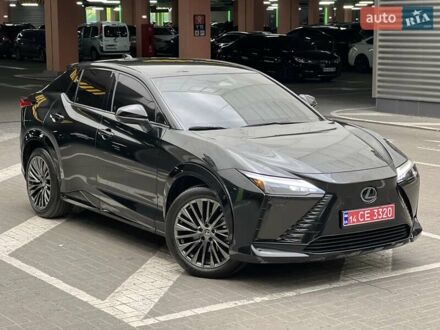 Лексус RZ 2023 в Киеве на Automoto.ua Черный Лексус RZ, объемом двигателя 0 л и пробегом 7 тыс. км за 54500 $, фото 1 на Automoto.ua