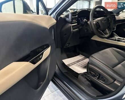 Лексус RZ, объемом двигателя 0 л и пробегом 24 тыс. км за 48900 $, фото 14 на Automoto.ua