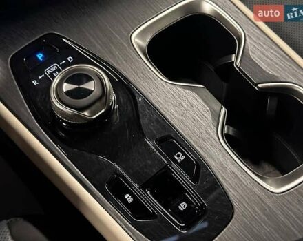 Лексус RZ, объемом двигателя 0 л и пробегом 24 тыс. км за 48900 $, фото 18 на Automoto.ua