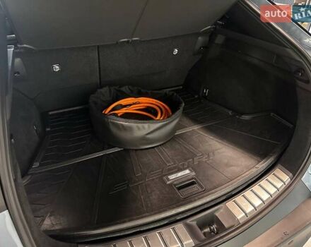 Лексус RZ, объемом двигателя 0 л и пробегом 24 тыс. км за 48900 $, фото 38 на Automoto.ua