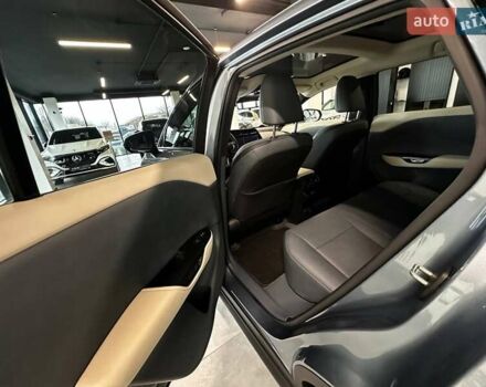 Лексус RZ, объемом двигателя 0 л и пробегом 24 тыс. км за 48900 $, фото 27 на Automoto.ua