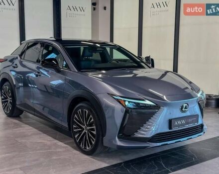 Лексус RZ, объемом двигателя 0 л и пробегом 24 тыс. км за 48900 $, фото 9 на Automoto.ua