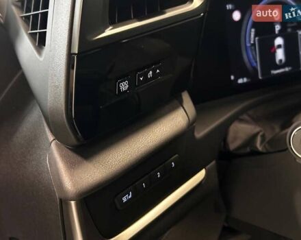 Лексус RZ, объемом двигателя 0 л и пробегом 24 тыс. км за 48900 $, фото 17 на Automoto.ua