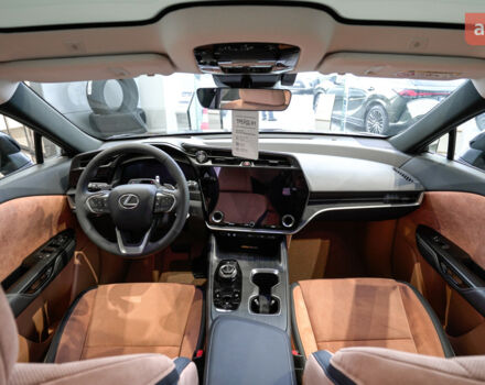 Лексус RZ, объемом двигателя 0 л и пробегом 0 тыс. км за 69773 $, фото 10 на Automoto.ua