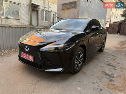 Лексус RZ 2023 у Дніпро (Дніпропетровську) на Automoto.ua Лексус RZ, об'ємом двигуна 0 л та пробігом 39 тис. км за 36999 $, фото 1 на Automoto.ua