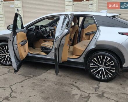 Серый Лексус RZ, объемом двигателя 0 л и пробегом 15 тыс. км за 37777 $, фото 25 на Automoto.ua