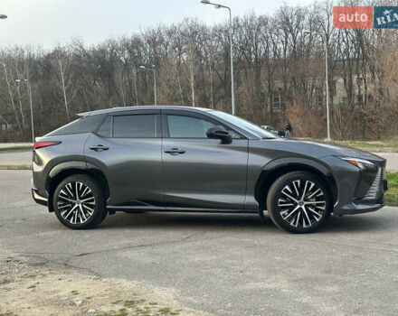 Серый Лексус RZ, объемом двигателя 0 л и пробегом 7 тыс. км за 54850 $, фото 6 на Automoto.ua