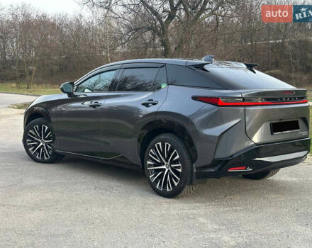 Серый Лексус RZ, объемом двигателя 0 л и пробегом 7 тыс. км за 54850 $, фото 10 на Automoto.ua