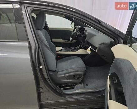 Сірий Лексус RZ, об'ємом двигуна 0 л та пробігом 17 тис. км за 54000 $, фото 7 на Automoto.ua