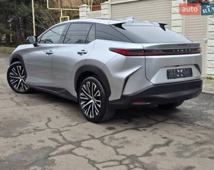 Серый Лексус RZ, объемом двигателя 0 л и пробегом 15 тыс. км за 37777 $, фото 15 на Automoto.ua