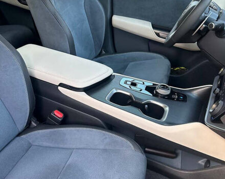 Серый Лексус RZ, объемом двигателя 0 л и пробегом 7 тыс. км за 54850 $, фото 38 на Automoto.ua