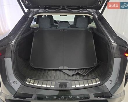 Сірий Лексус RZ, об'ємом двигуна 0 л та пробігом 17 тис. км за 54000 $, фото 12 на Automoto.ua