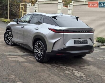 Серый Лексус RZ, объемом двигателя 0 л и пробегом 15 тыс. км за 37777 $, фото 11 на Automoto.ua