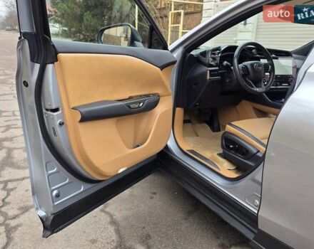 Серый Лексус RZ, объемом двигателя 0 л и пробегом 15 тыс. км за 37777 $, фото 28 на Automoto.ua