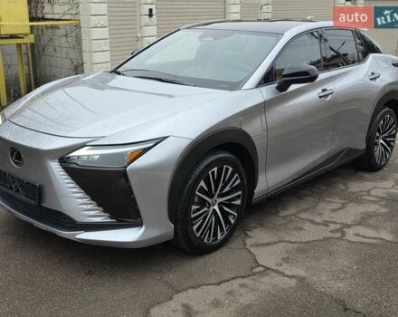 Серый Лексус RZ, объемом двигателя 0 л и пробегом 15 тыс. км за 37777 $, фото 3 на Automoto.ua
