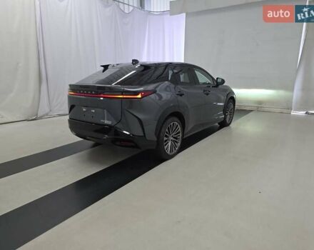 Сірий Лексус RZ, об'ємом двигуна 0 л та пробігом 17 тис. км за 54000 $, фото 3 на Automoto.ua