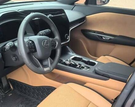 Серый Лексус RZ, объемом двигателя 0 л и пробегом 17 тыс. км за 39000 $, фото 4 на Automoto.ua