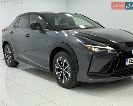 Серый Лексус RZ, объемом двигателя 0 л и пробегом 6 тыс. км за 44500 $, фото 6 на Automoto.ua