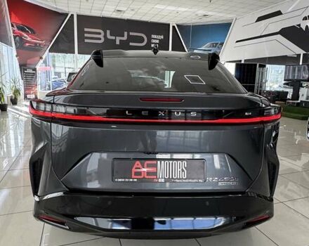 Серый Лексус RZ, объемом двигателя 0 л и пробегом 6 тыс. км за 43500 $, фото 5 на Automoto.ua
