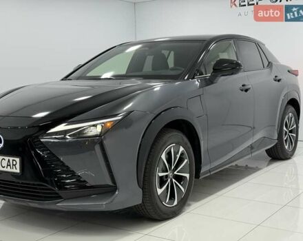 Серый Лексус RZ, объемом двигателя 0 л и пробегом 6 тыс. км за 44500 $, фото 7 на Automoto.ua