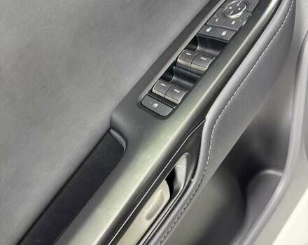 Серый Лексус RZ, объемом двигателя 0 л и пробегом 6 тыс. км за 44500 $, фото 31 на Automoto.ua