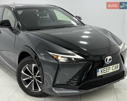 Серый Лексус RZ, объемом двигателя 0 л и пробегом 6 тыс. км за 44500 $, фото 2 на Automoto.ua