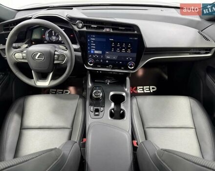 Серый Лексус RZ, объемом двигателя 0 л и пробегом 6 тыс. км за 44500 $, фото 24 на Automoto.ua