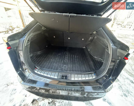 Серый Лексус RZ, объемом двигателя 0 л и пробегом 1 тыс. км за 43800 $, фото 12 на Automoto.ua