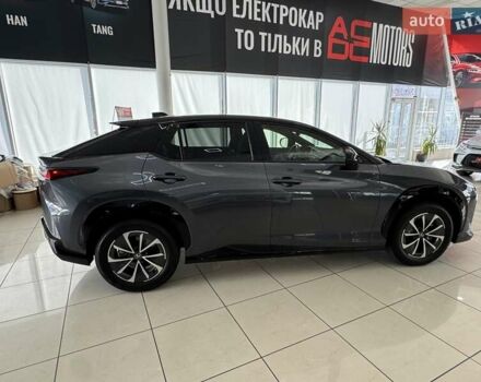 Серый Лексус RZ, объемом двигателя 0 л и пробегом 6 тыс. км за 43500 $, фото 3 на Automoto.ua