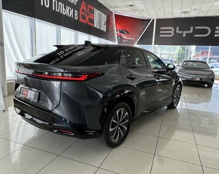 Серый Лексус RZ, объемом двигателя 0 л и пробегом 6 тыс. км за 43500 $, фото 4 на Automoto.ua