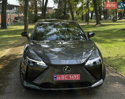 Сірий Лексус RZ, об'ємом двигуна 0 л та пробігом 5 тис. км за 48995 $, фото 2 на Automoto.ua