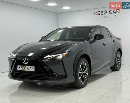 Серый Лексус RZ, объемом двигателя 0 л и пробегом 6 тыс. км за 44500 $, фото 5 на Automoto.ua