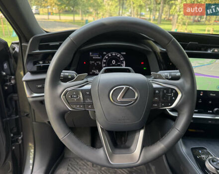 Сірий Лексус RZ, об'ємом двигуна 0 л та пробігом 5 тис. км за 48995 $, фото 30 на Automoto.ua