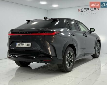 Серый Лексус RZ, объемом двигателя 0 л и пробегом 6 тыс. км за 44500 $, фото 12 на Automoto.ua